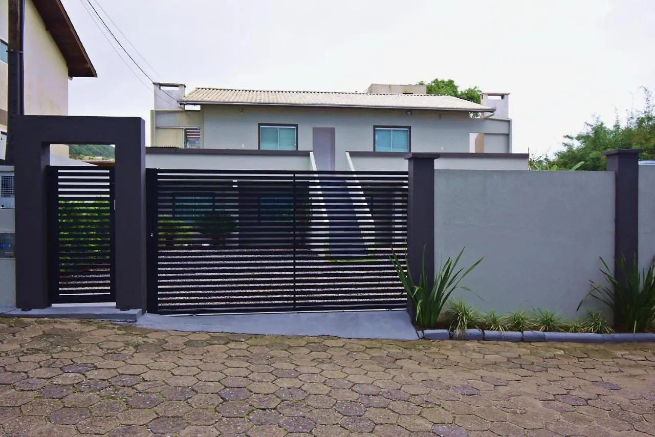 Apartment Morada Pinheiro 160M Da Praia Bombinhas